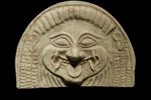 Antefija de una cabeza de Gorgona, de Tarento, c. siglo VI a.C. de Greek